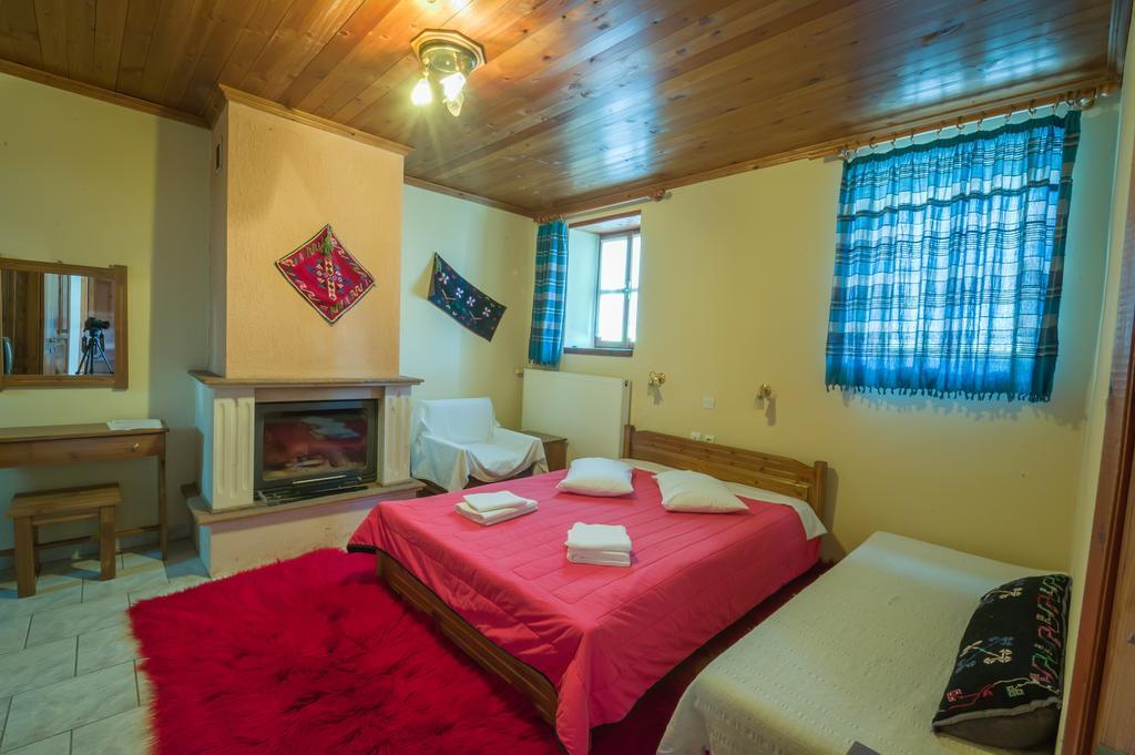 To Petrino Guesthouse Айос-Германос Номер фото