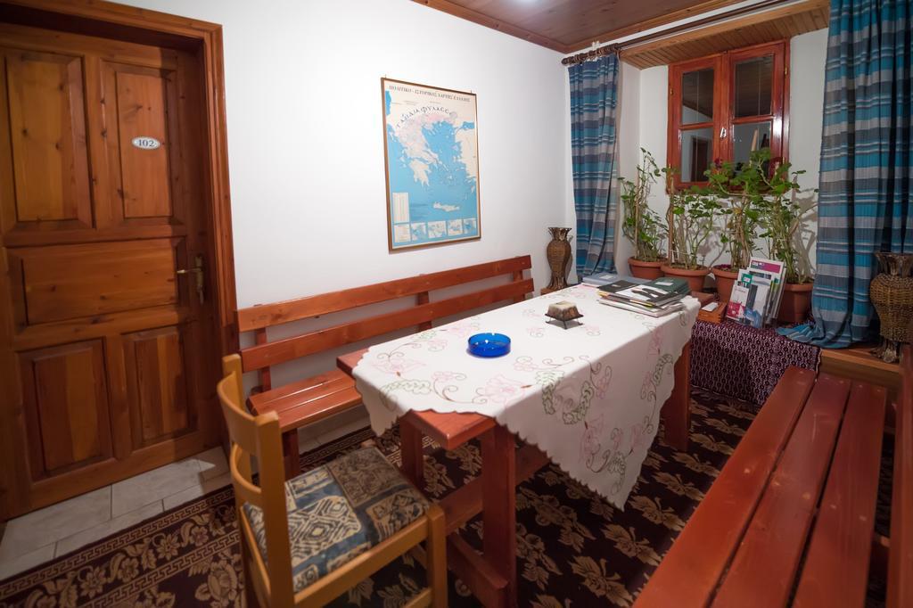 To Petrino Guesthouse Айос-Германос Екстер'єр фото